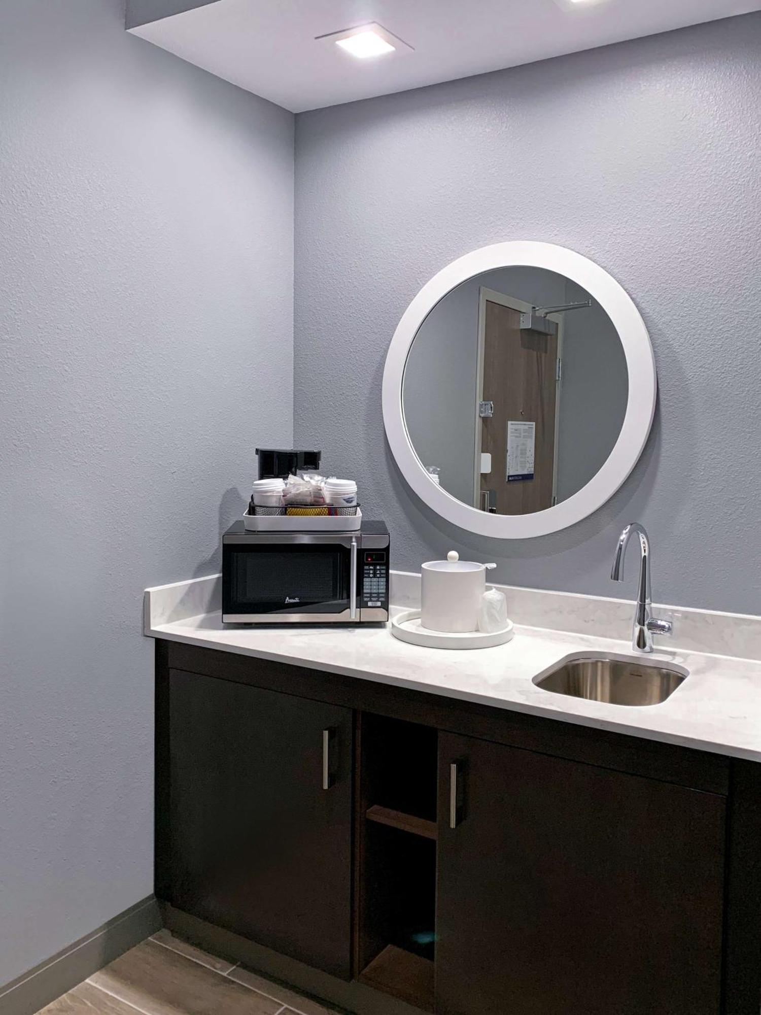 Hampton Inn & Suites Houston East Beltway 8, Tx Buitenkant foto