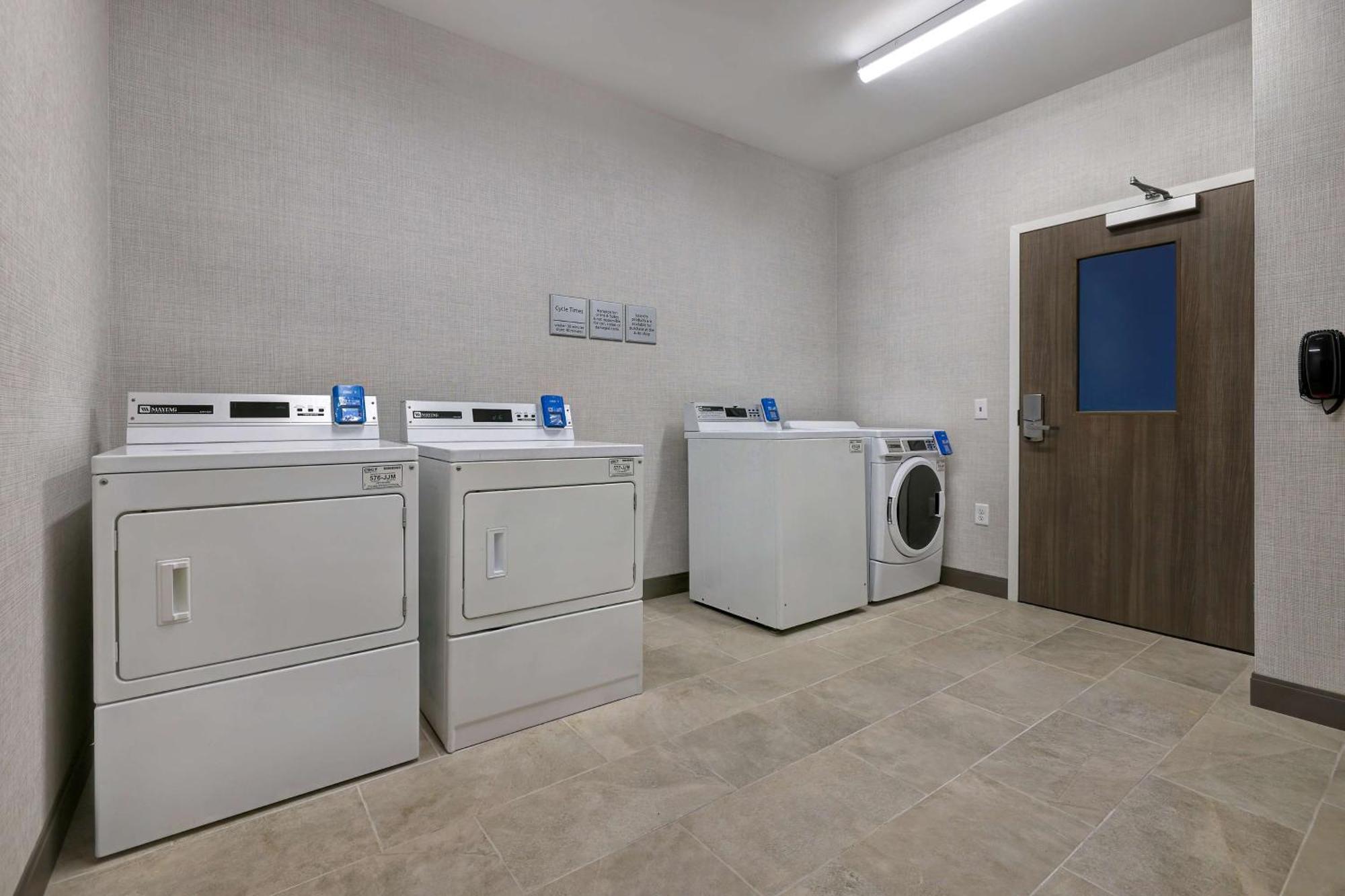 Hampton Inn & Suites Houston East Beltway 8, Tx Buitenkant foto